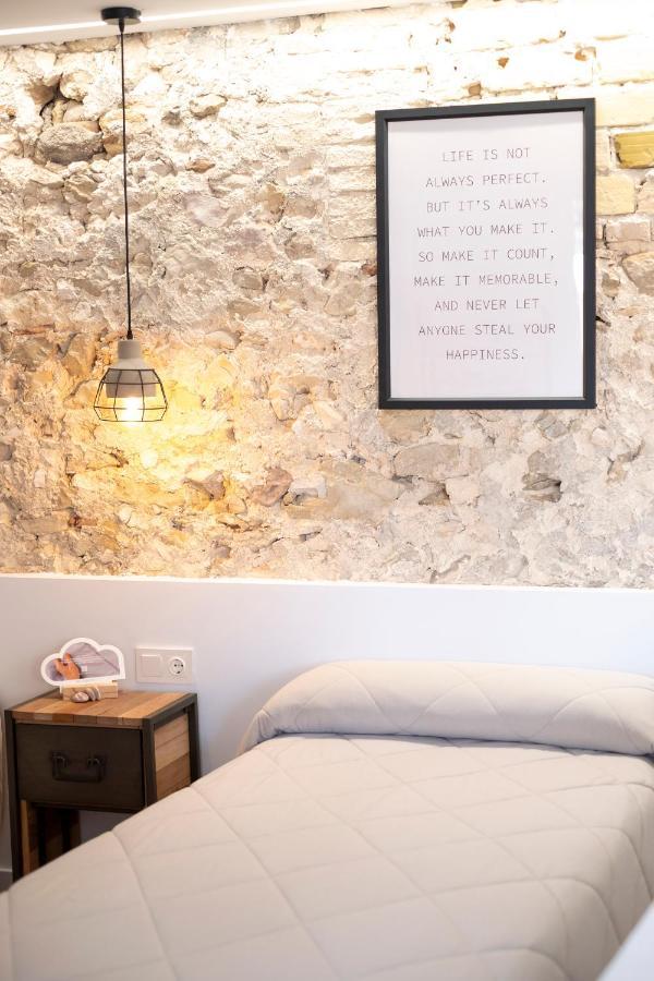 Apartamentos Bocairenthomes, En Pleno Centro De Bocairent, Con Pequena Piscina Y Parking Privado エクステリア 写真