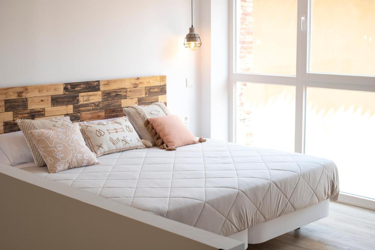 Apartamentos Bocairenthomes, En Pleno Centro De Bocairent, Con Pequena Piscina Y Parking Privado エクステリア 写真