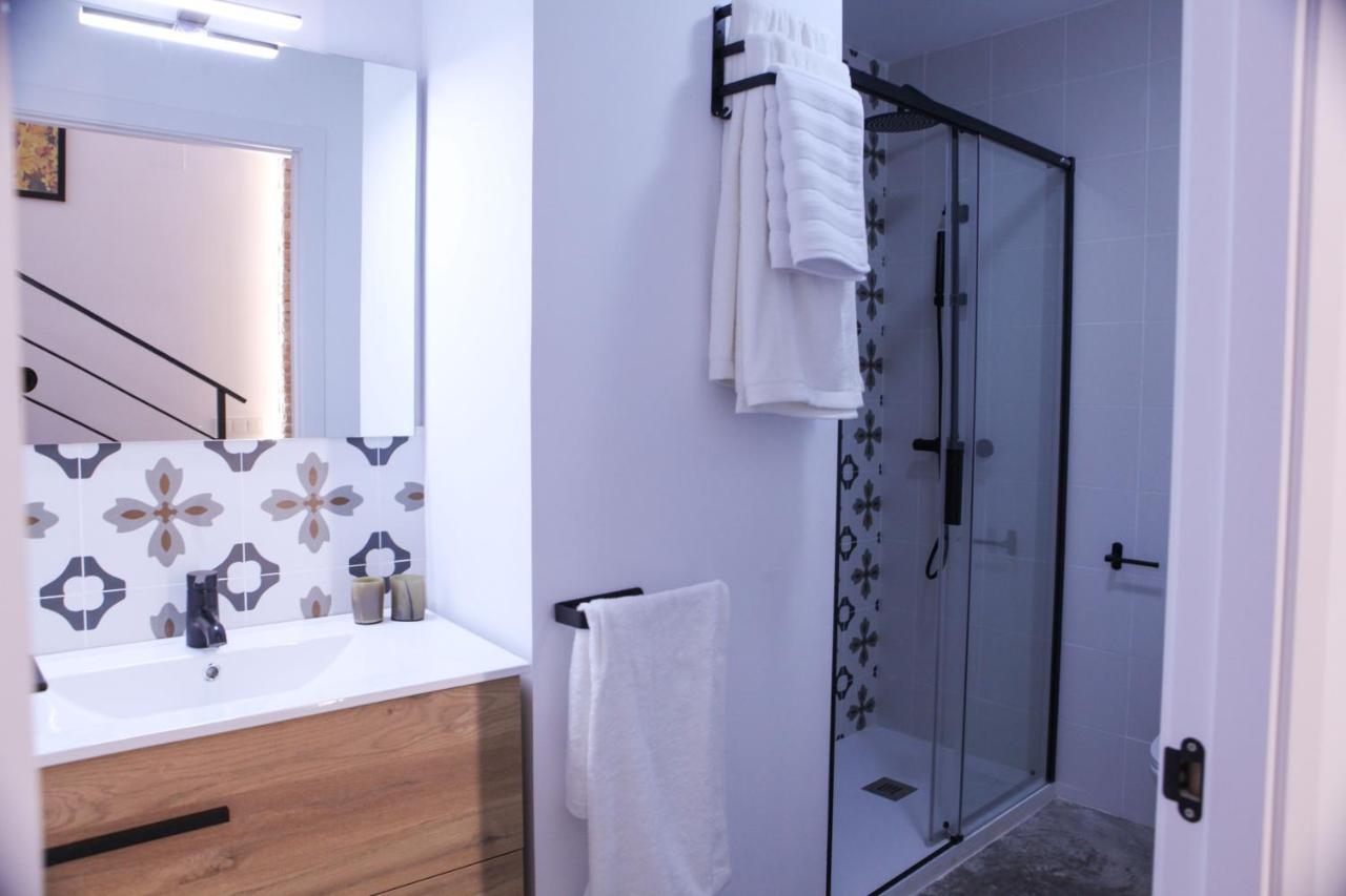 Apartamentos Bocairenthomes, En Pleno Centro De Bocairent, Con Pequena Piscina Y Parking Privado エクステリア 写真