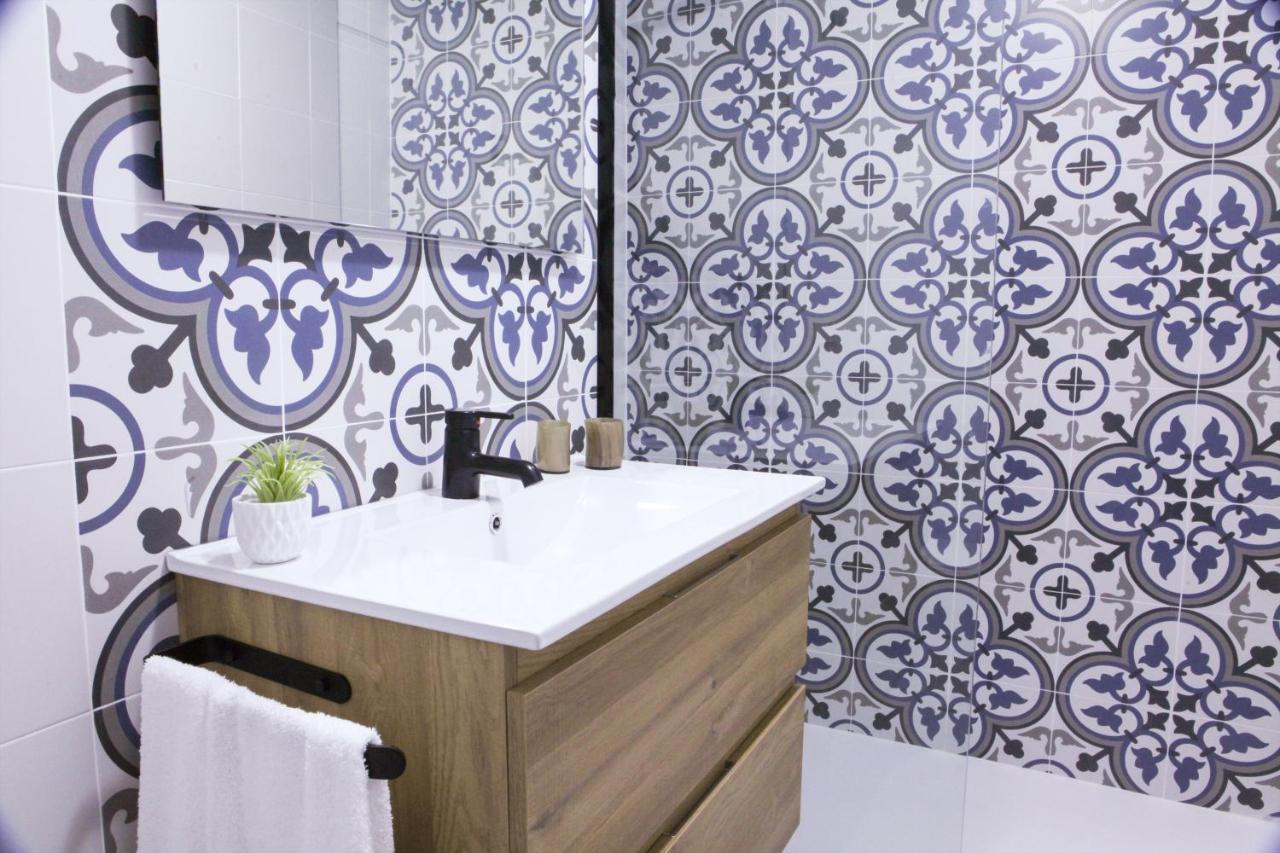 Apartamentos Bocairenthomes, En Pleno Centro De Bocairent, Con Pequena Piscina Y Parking Privado エクステリア 写真