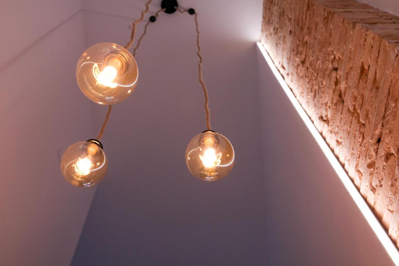 Apartamentos Bocairenthomes, En Pleno Centro De Bocairent, Con Pequena Piscina Y Parking Privado エクステリア 写真