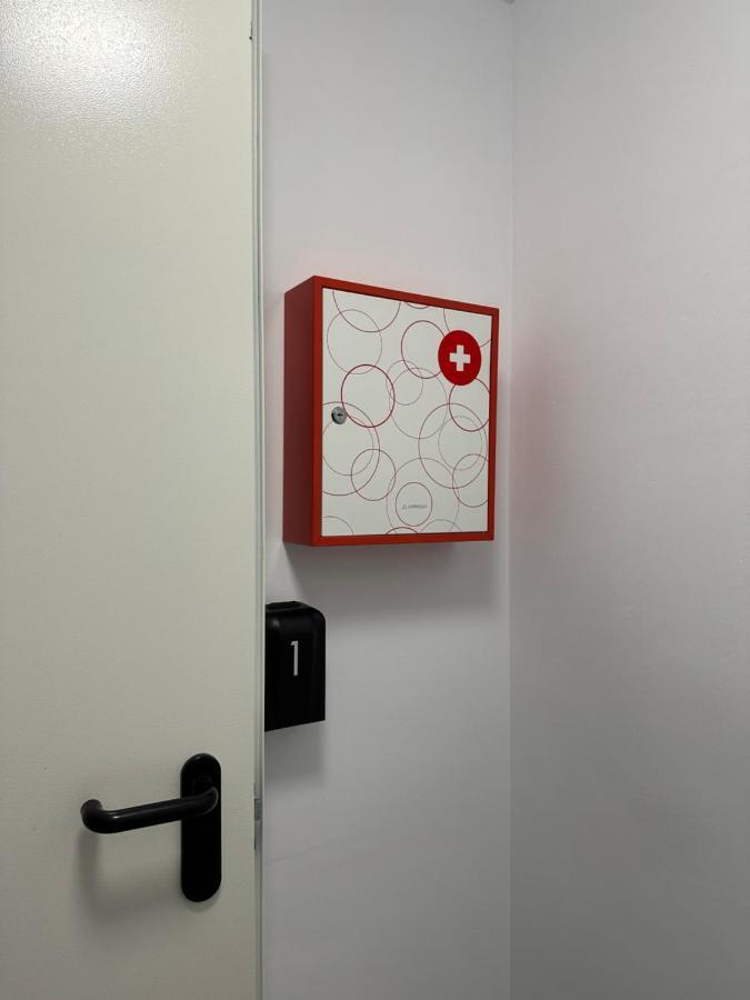 Apartamentos Bocairenthomes, En Pleno Centro De Bocairent, Con Pequena Piscina Y Parking Privado エクステリア 写真