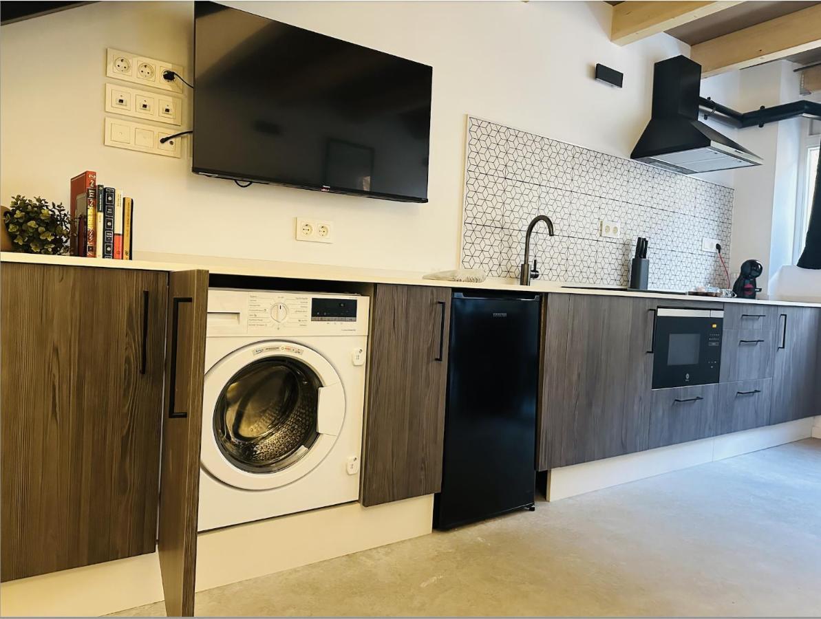 Apartamentos Bocairenthomes, En Pleno Centro De Bocairent, Con Pequena Piscina Y Parking Privado エクステリア 写真